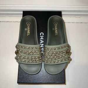 Chanel Khaki Fabric Tropiconic Chain Detail Slides Size 38